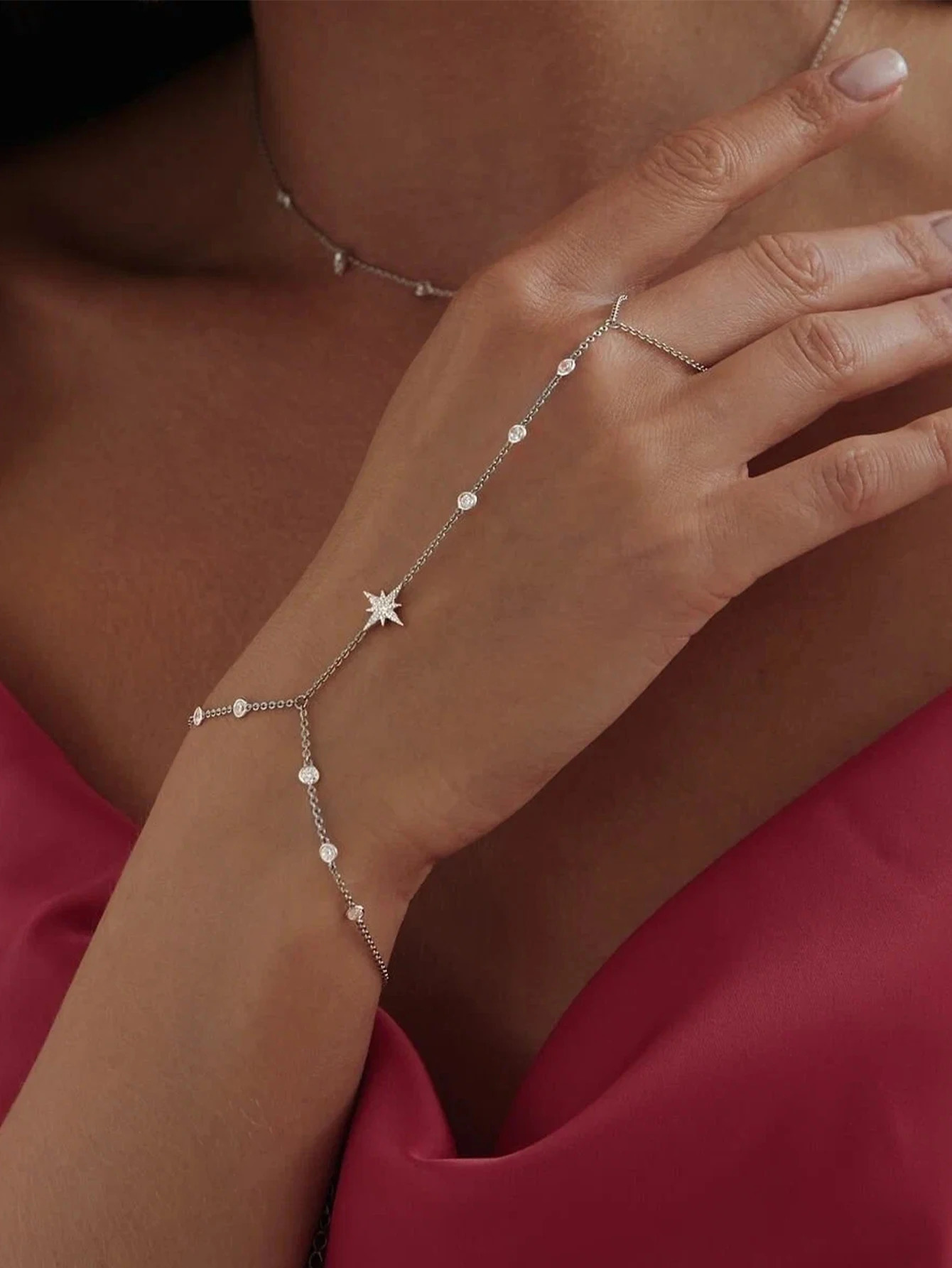 Nordic sun rhinestone bracelet Womens daily dating hand decoration Simple personality jewelry 260313