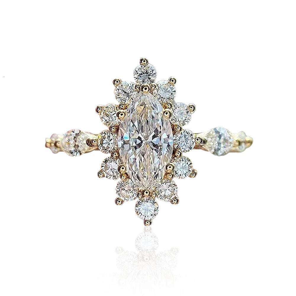 Huitan Sparkling Gold Color Cubic Zirconia Rings New Trendy Engagement Wedding Bands Women Accessories CZ Jewelry 2022 H260312