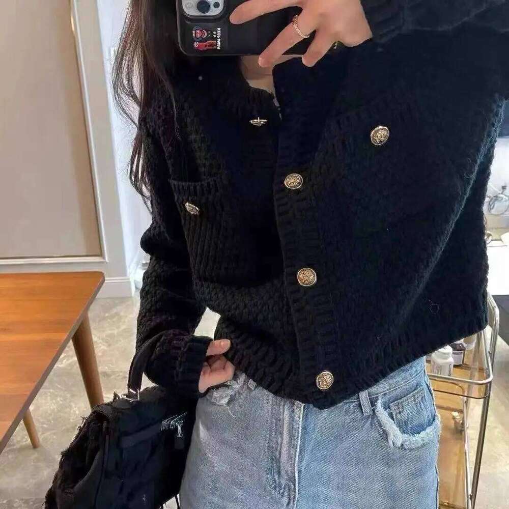 Autumn Winter Women French Vintage Sweet Luxury Chic Button Up Cardigan Solid O Neck Long Sleeve Loose Knitted Sweater Outerwear Z260313