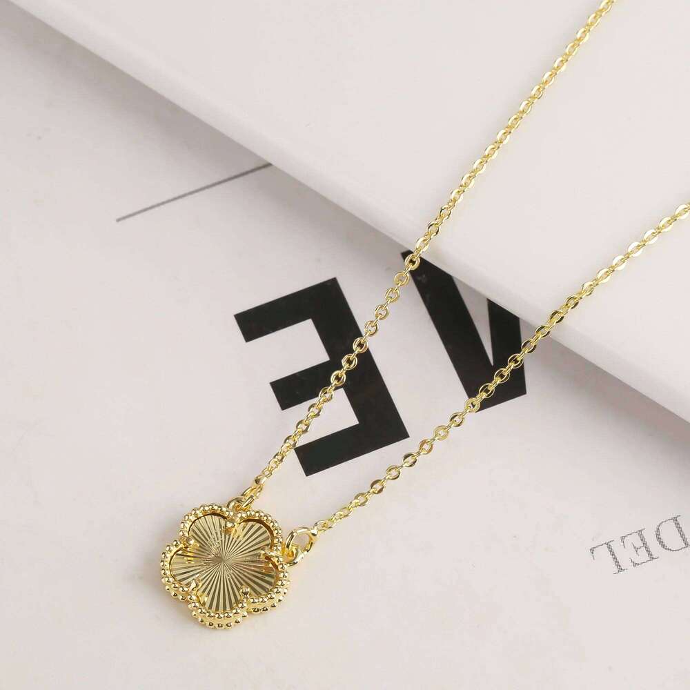 Temperament Natural Stone High Quality Shiny Pendant Necklace Women's Five Flower Plum Blossom Plant Cr H260312