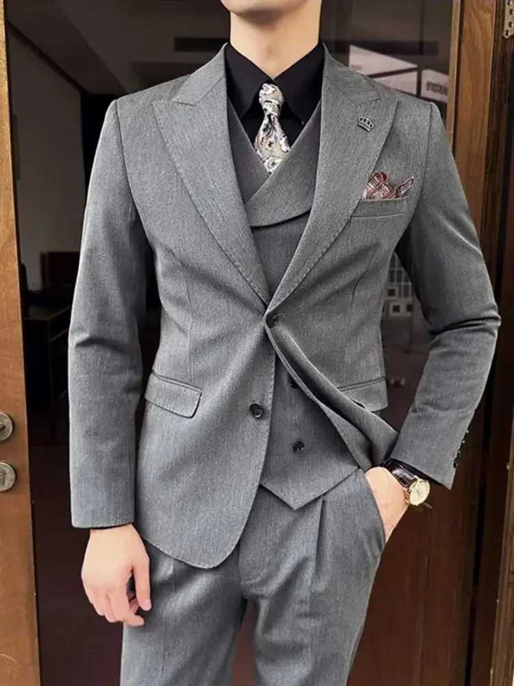 Mens Wedding Tuxedo 2025 Best Selling Peak Lapel Single Breasted Formal Smoking Suit for Groomsmen Dance M260313