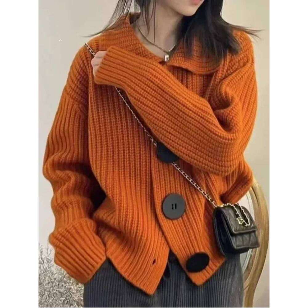 European and American autumn/winter women's cardigan V-neck long sleeved loose fashion lapel large button knit sweater Z260314