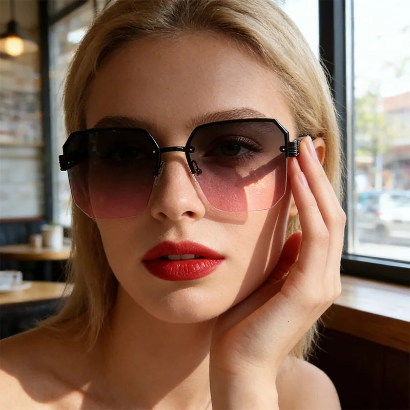 Metal Fashion Oversized Frame Sunglasses Unisex Premium Trendy Versatile Square Frame Shades 1204 260312