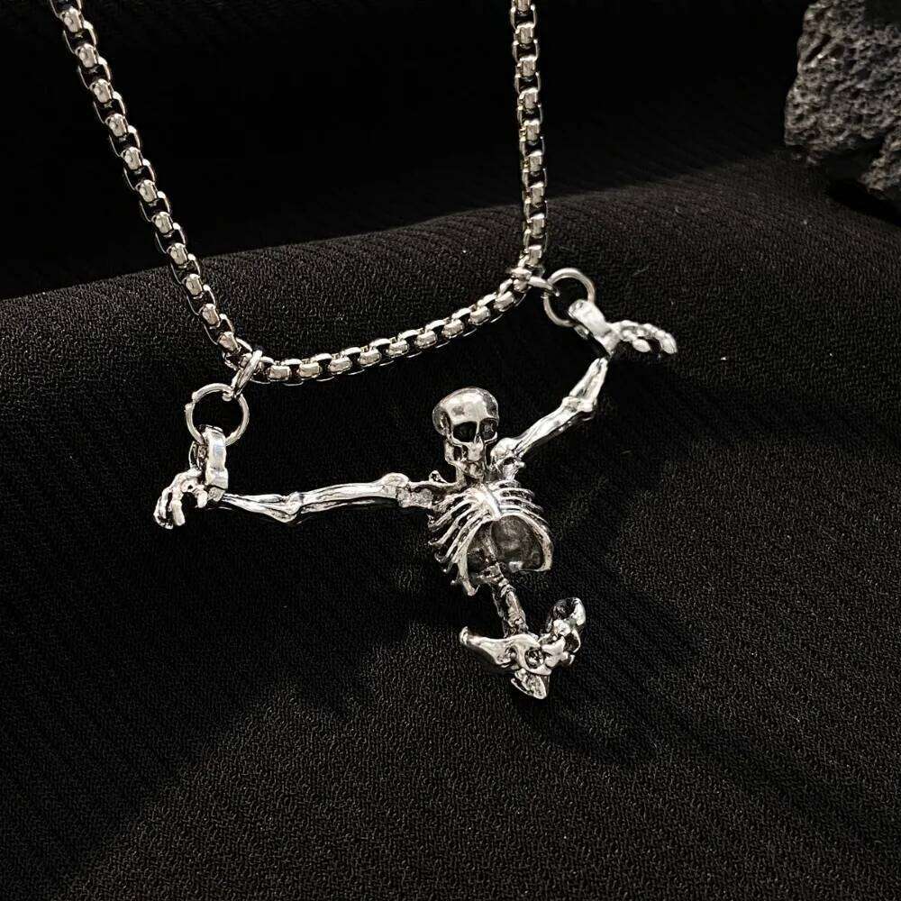 Punk Style Punished Man Skull Pendant Men Vintage Creative Hip Hop Personalized Necklace H260312