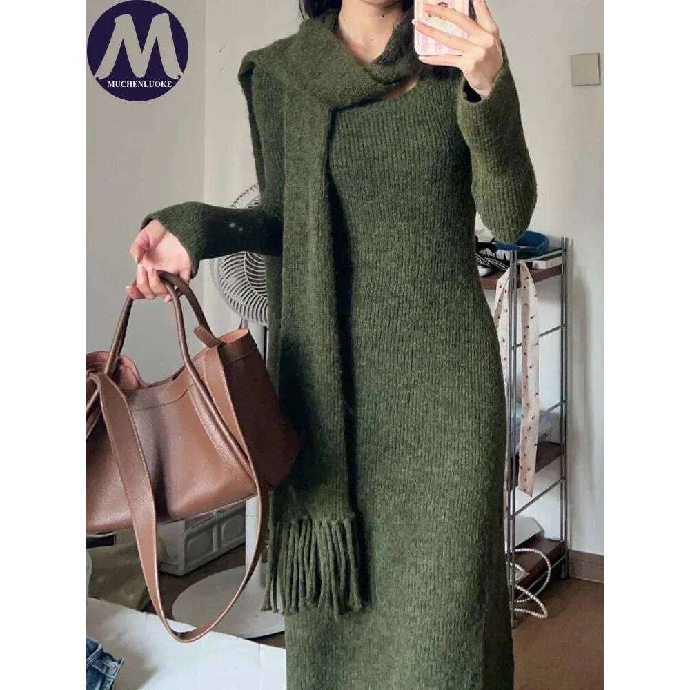Elegant Women's Knitted Sweater with Scarf Low round Neck Korean Fashion Slim Fit Thickened Warm Autumn Winter Dress Z260314