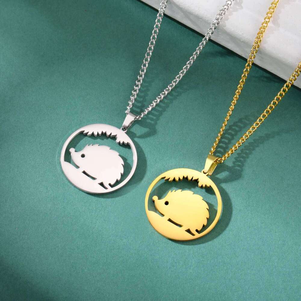 Skyrim Hedgehog Pendant Women's Stainless Steel Necklace Choke Ring Fashion Cute Jewelry Natural Animal r Gift H260312