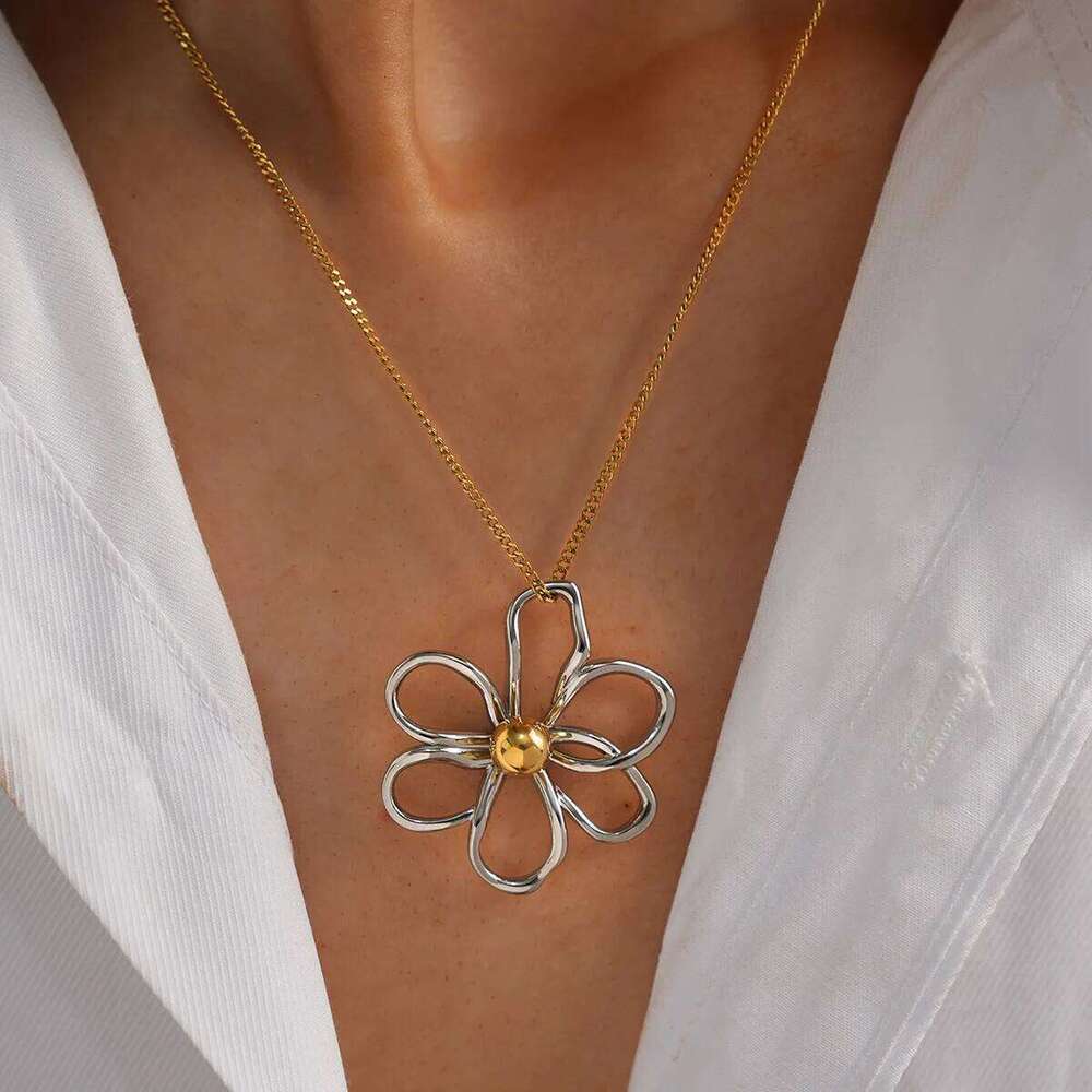 Fashion Hollow Flower Stainless Steel Necklace 18K Gold Plated Waterproof High Quality Jewelry For Daily Wear Vacation Seaside H260312
