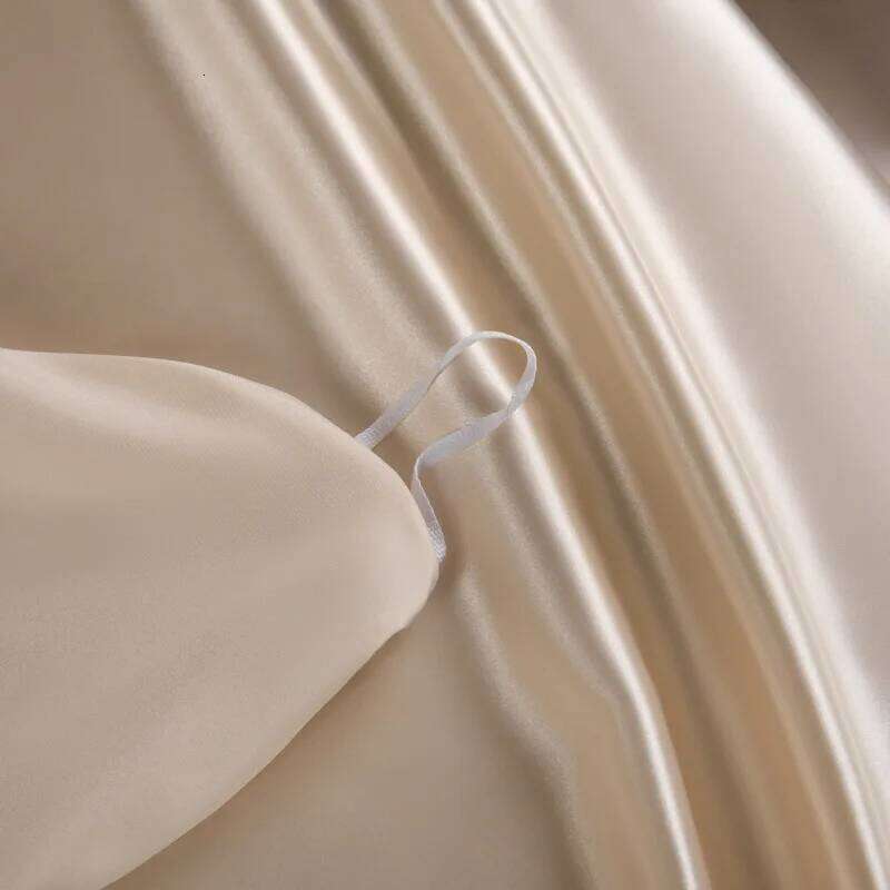 Mulberry Silk Duvet Set High End Satin Solid Color Quilt and Pillowcases Soft Silky King Size Comforter Cover H260312 - view 5