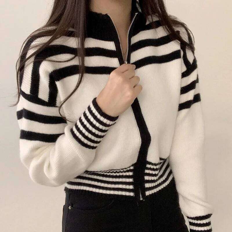 Vintage Contrast Striped Short Cardigan Autumn New Long Sleeve Zipper Knitting Sweater Fashion Street Casual Women Clothing Z260313