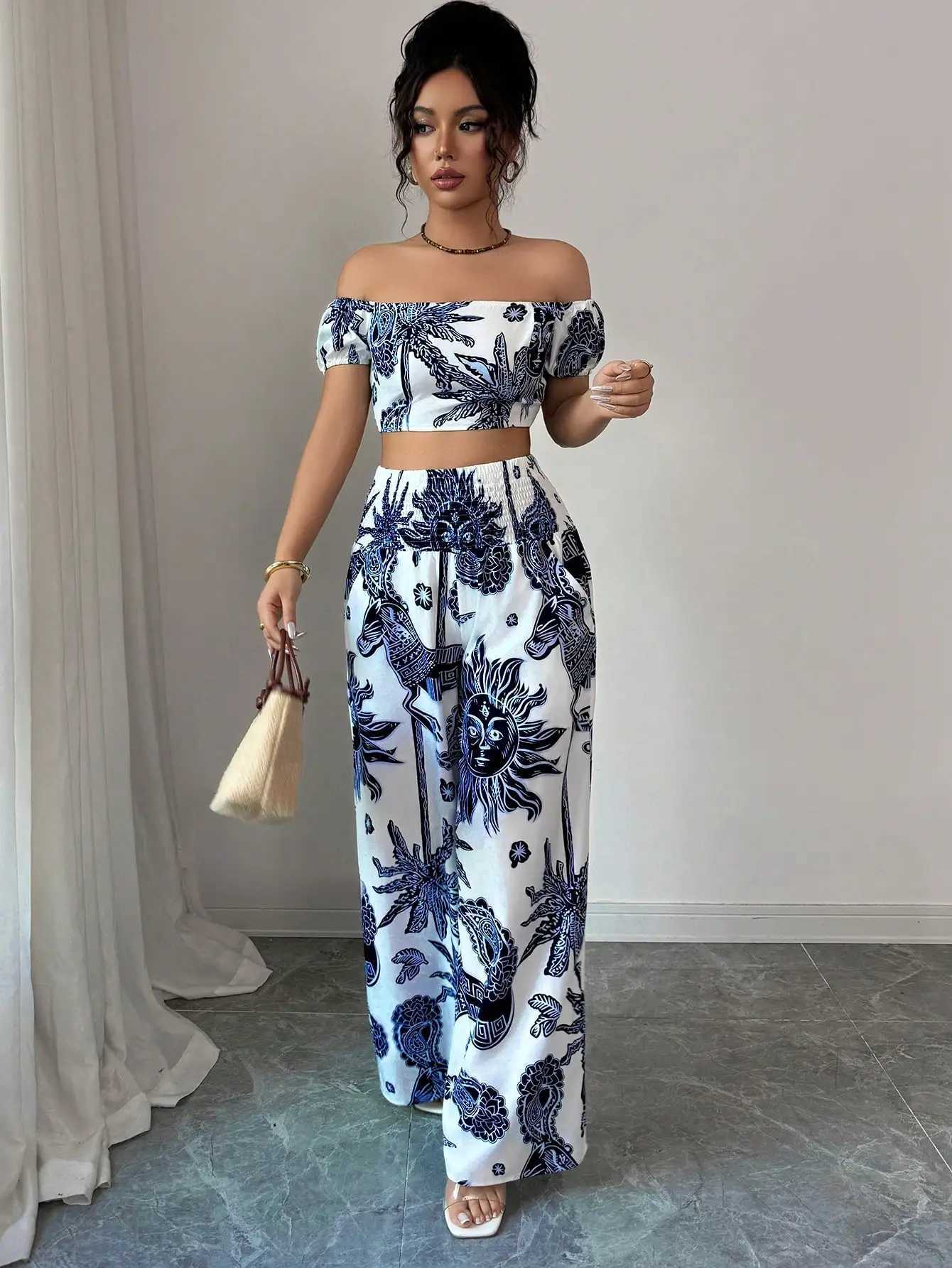 Off-Shoulder Crop Top and Wide-Leg Pants Set with Tribal-Inspired Print M260313