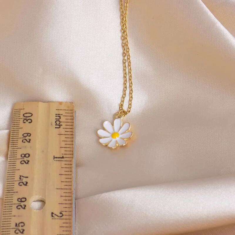 Fashion Gold Plated Daisy Necklace Enamel White Flower Pendants Necklaces For Women Girls Gifts H260312