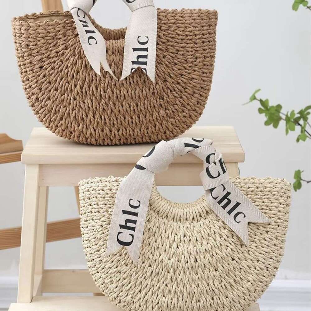 Japanese And Korean New Ins Internet Celebrity Retro Handbag For Women Woven Beach Straw Vacation Moon Round Bean Bag