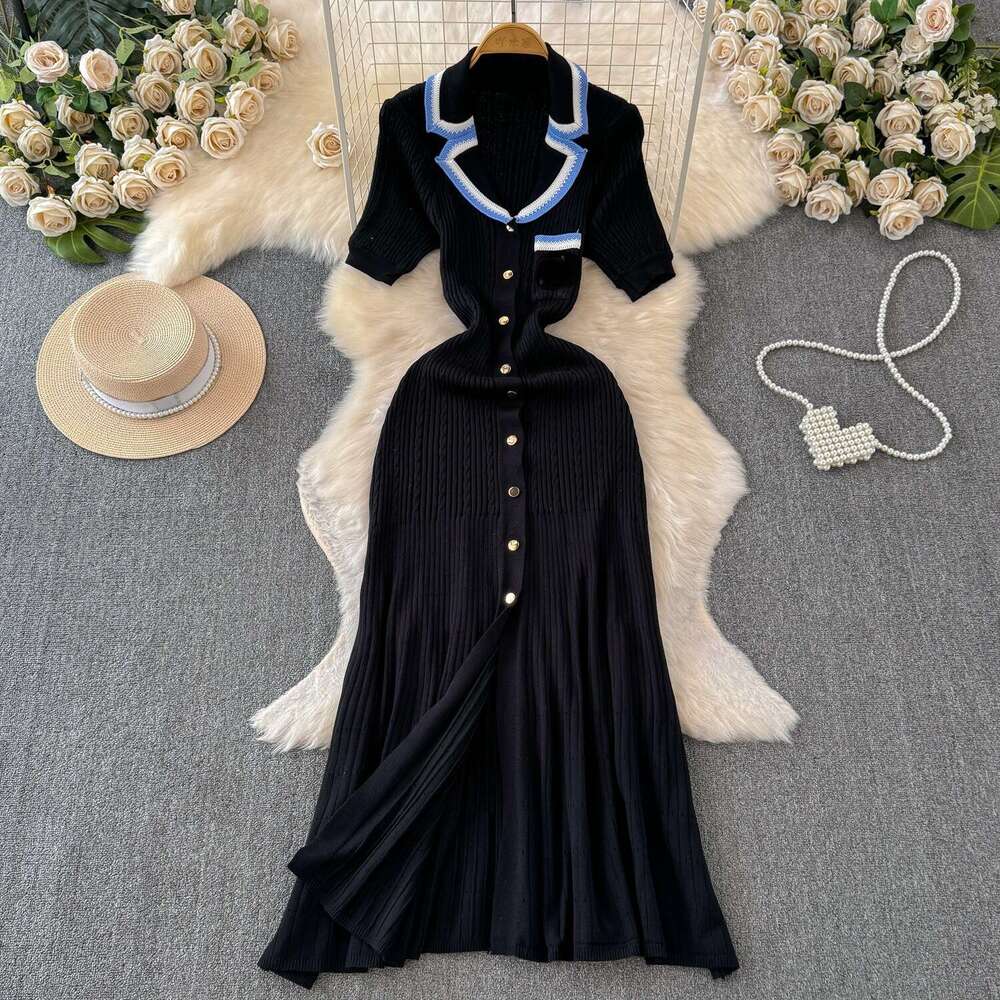 2026 designer European and American women's knitted short sleeved c10 dress with slit and long skirt for elegant commuting