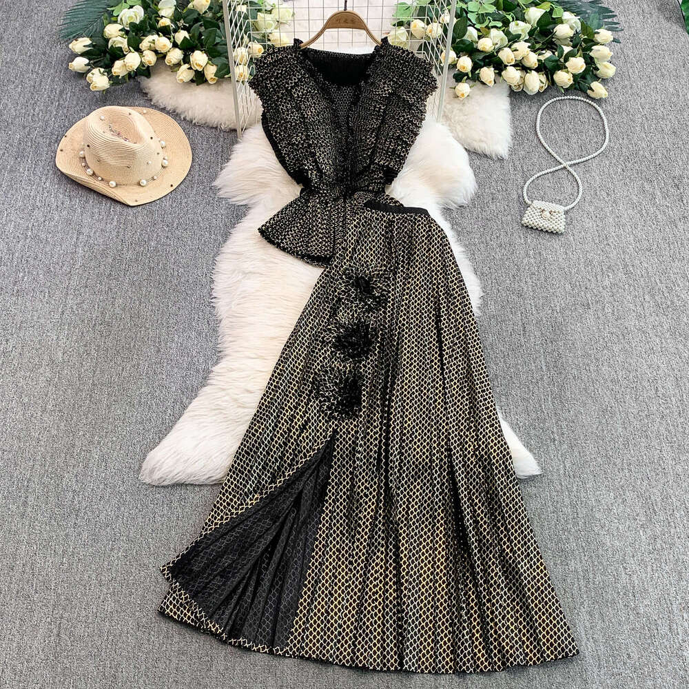 Elegant European and American A13 socialite style double-layer ruffle V-neck sleeveless waist-cinching top + high-waisted slimming slit skirt