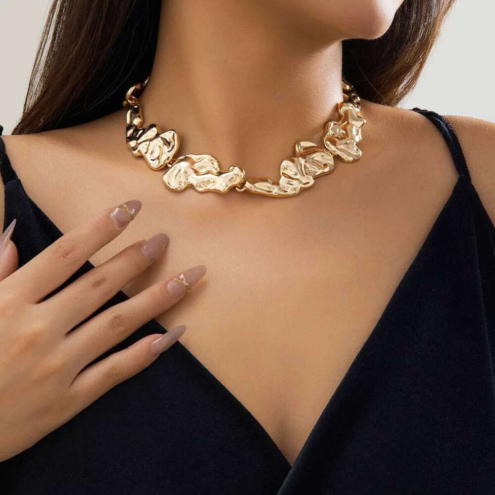 Punk Irregular Metal Women's Fashion Exaggerated Geometric Necklace Simple Gold Silver Color Collar Party Jewelry H260312