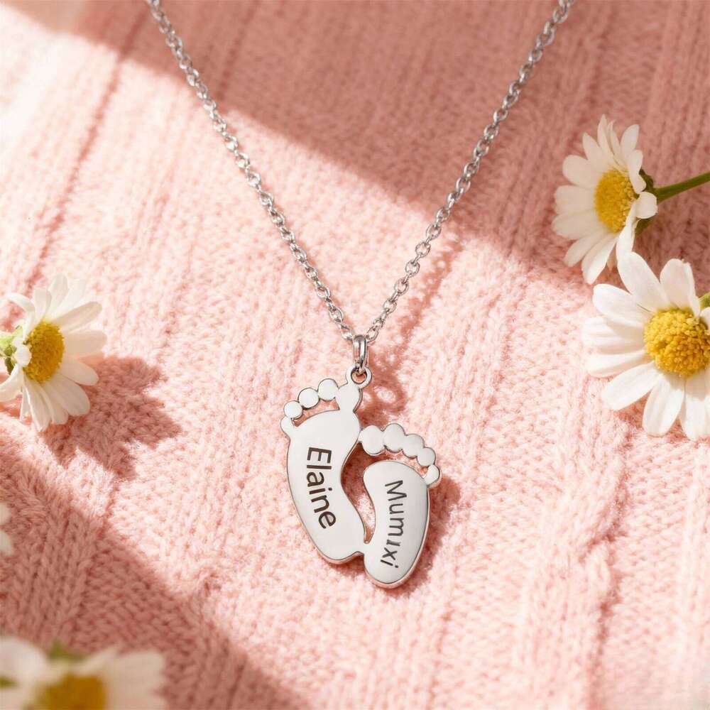 Customized Carving Name Date Foot Stainless Steel Personalized Necklace Couple Friendship Footprints Family Gift H260312