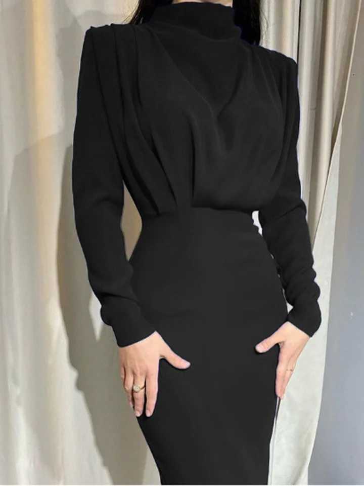 Round Neck Pleated Long Sleeved High Waisted Solid Color Womens Dress Daily Office Elegant Urban Style Autumn DressT260316
