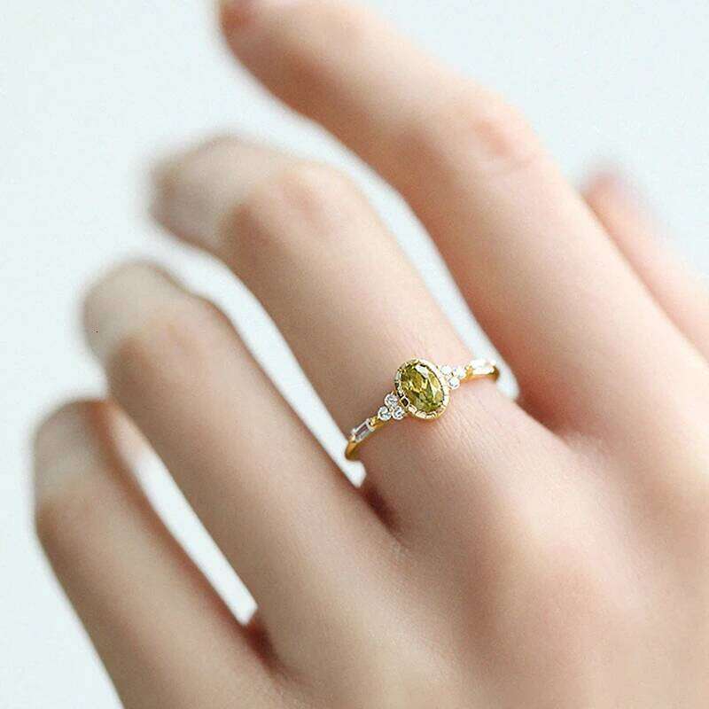 Huitan Unique Oval Olive CZ Rings Women Temperament Elegant Female Accessories for Wedding Party Fancy Gift Trendy Jewelry H260312