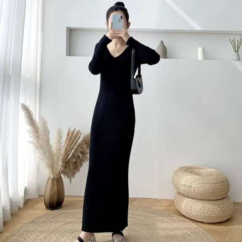 V-neck Knitted Dress Women's Autumn Winter New Slim Hip Bottoming Shirt Over-the-knee Sweater Long Skirt Z260314