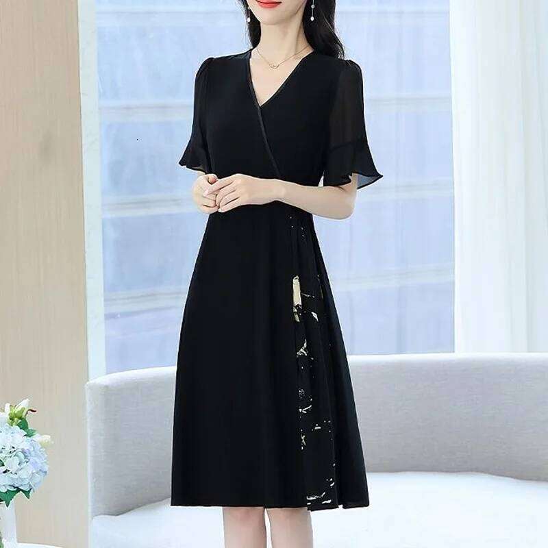 2024 New Summer Fashionable and Elegant Socialite Style High-end V-neck Tie Up Waist Patchwork Printed Western-style Dress Z260313