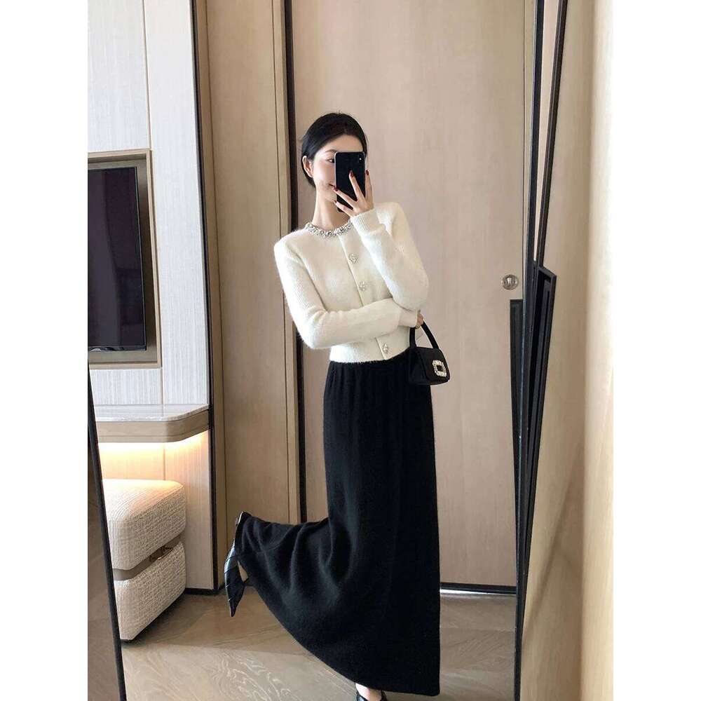 High-End Autumn Knitted Top Decorated Collar Anti-Aging Versatile Ele Sle Long Sve Round Ne Sweater Coat Z260313