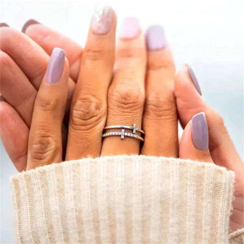Huitan Gorgeous Rings for Women Unique Double Layer Cross Design Finger Accessories Shiny Daily Low-key Exquisite Office Jewelry H260312