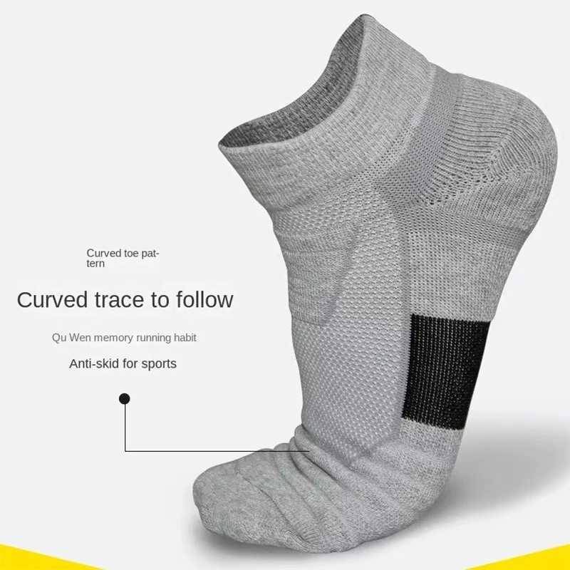 3 Pairs Breathable Mesh Athletic Terry Socks Cushioned Moisture-managing and Durable Reduces Foot for Running Hiking Sports D260313
