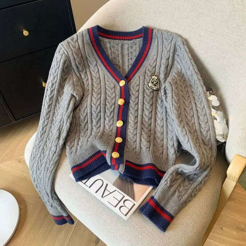 2025 Autumn Winter Preppy Style V-Neck Knitting Long Sleeve Cardigan Women Casual Appliques Single Breasted Female Loose Sweater Z260314