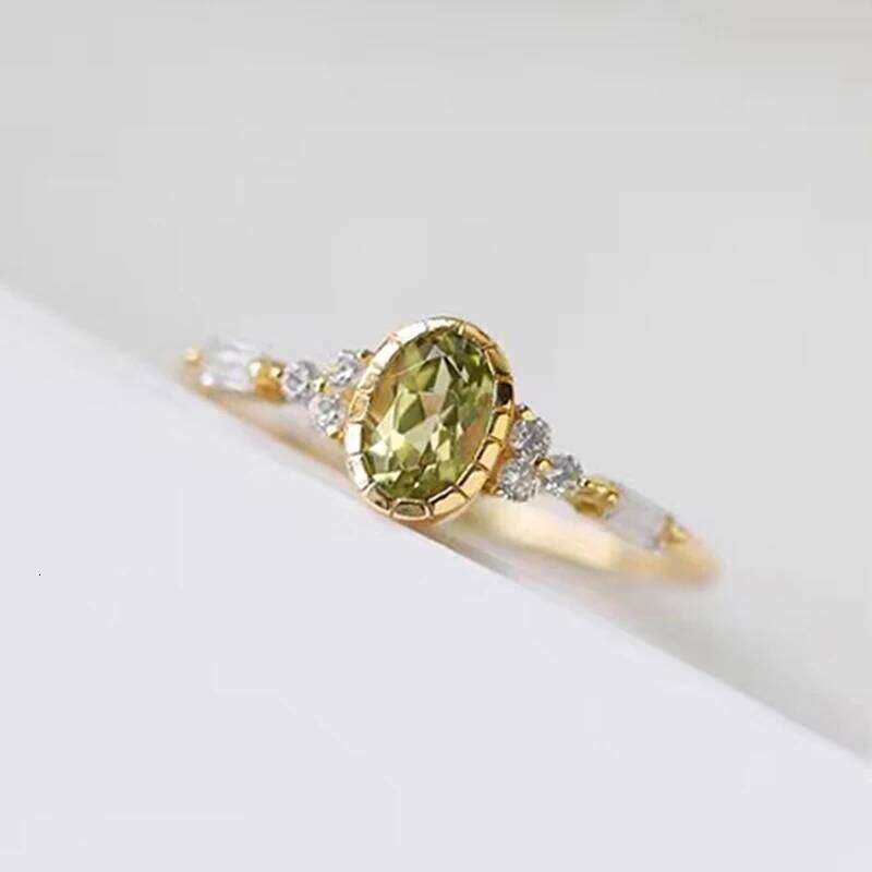 Huitan Unique Oval Olive CZ Rings Women Temperament Elegant Female Accessories for Wedding Party Fancy Gift Trendy Jewelry H260312