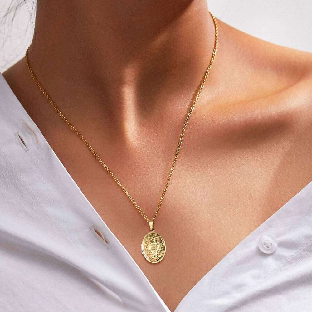 Vnox Monogram Floral Oval Heart Locket Pendant Necklaces for Women Men, Stainless Steel Photo Frame Promise Keepsake Collar H260312