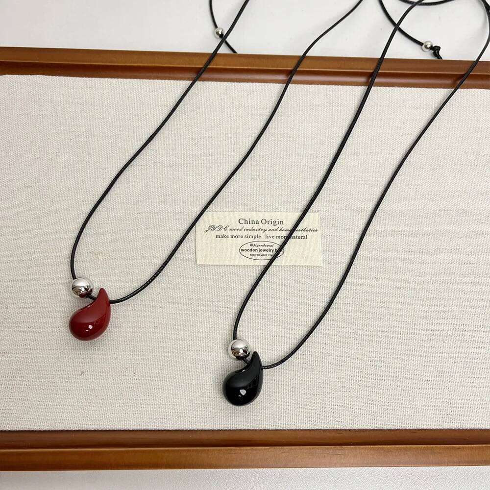 LATS Korean Simple Red Drop Pendant Necklace for Women Exquisite Style Sweater Chain Fashion Jewelry Accessories H260312