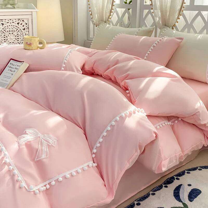New Style Quilt Thickened Fleece Ball Duvet Cover Soft and Comfortable Four-piece Set 180x220 220x240 Multi-size Bedding H260312