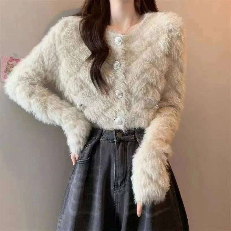 Thickened Cardigan Warm Bottoming Shirt Soft Waxy Mink Velvet Knitted Women's Autumn And Winter Plush Sweater Coat Z260313