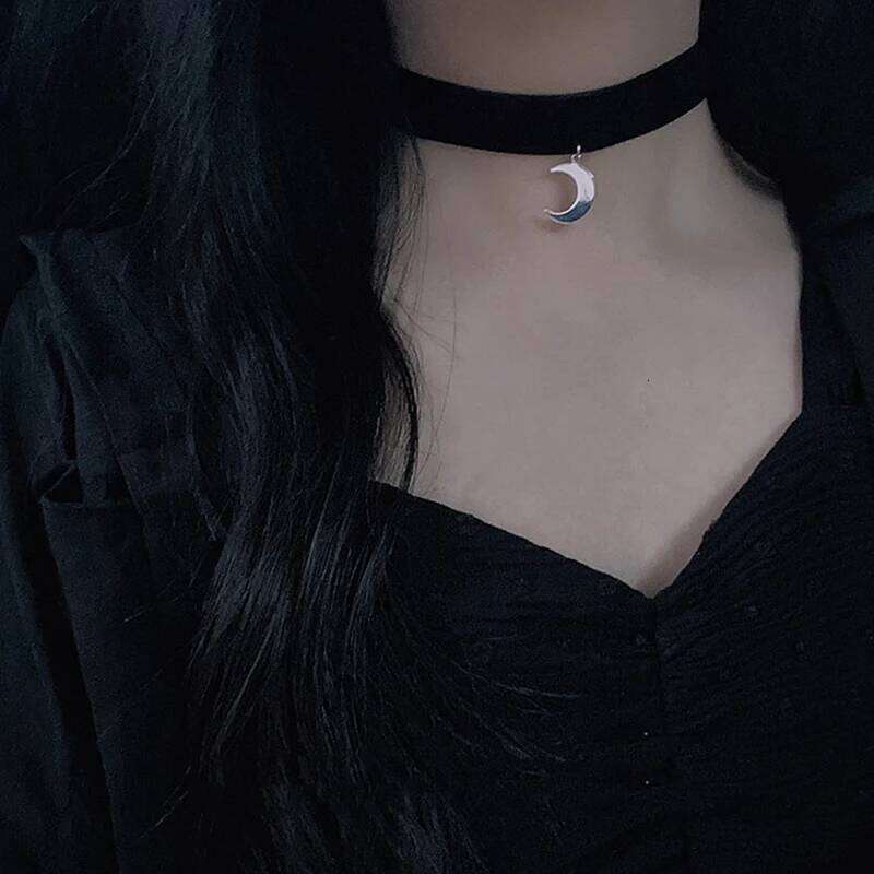 Korean-Inspired Goth Choker Necklace with Moon Pendant; Women's Vintage Clavicle Chain Accessory H260312