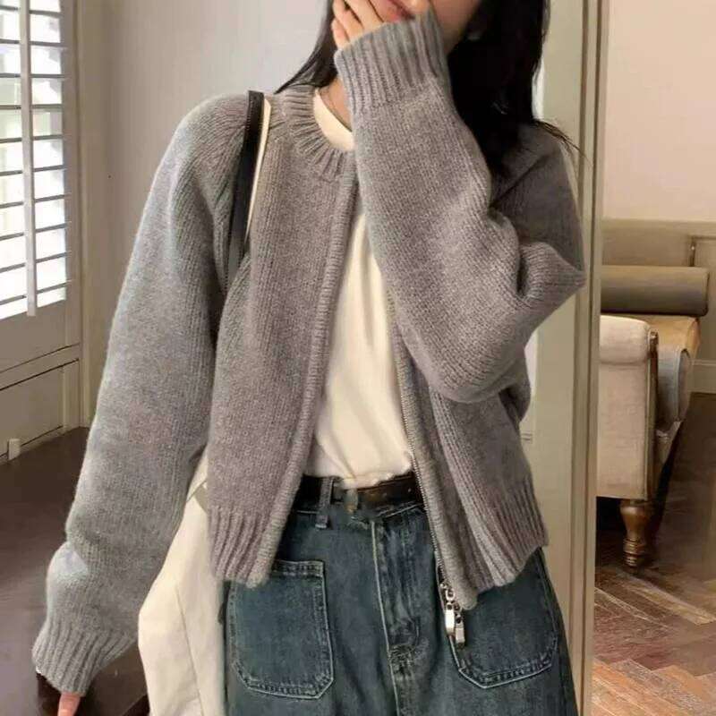 Autumn Winter Short Knitting Cardigan Women Solid Color Long Sleeve Round Neck Jacket 2025 Casual Zipper Sweater Coats Z260313