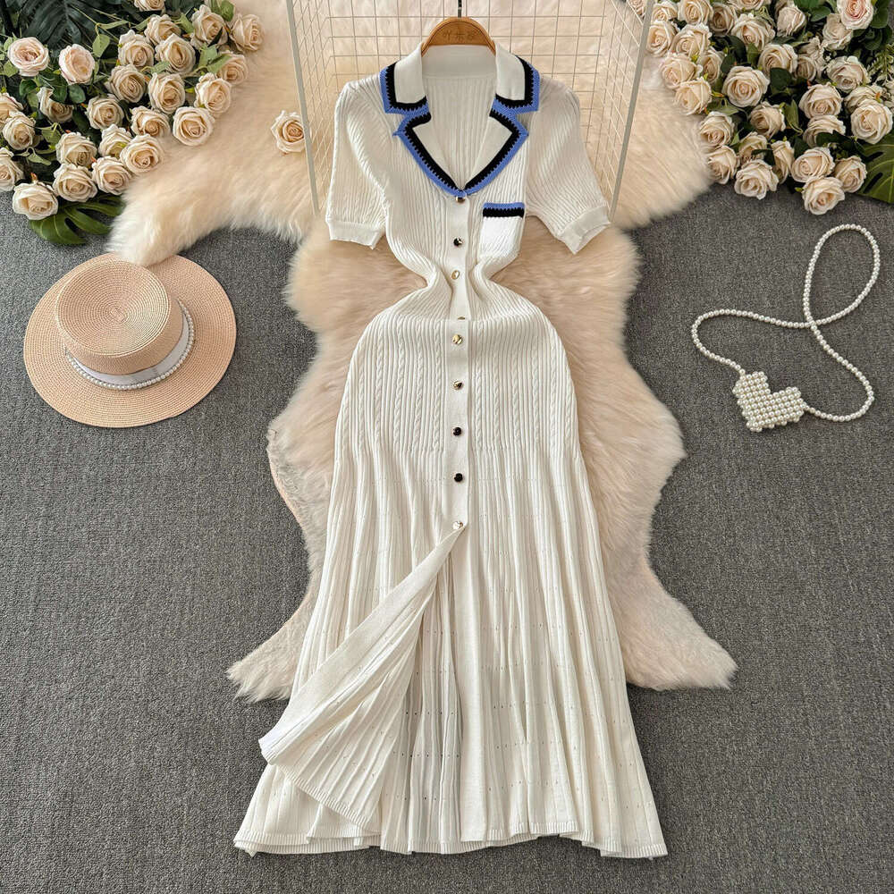 2026 designer European and American women's knitted short a24 sleeved dress with slit and long skirt for elegant commuting