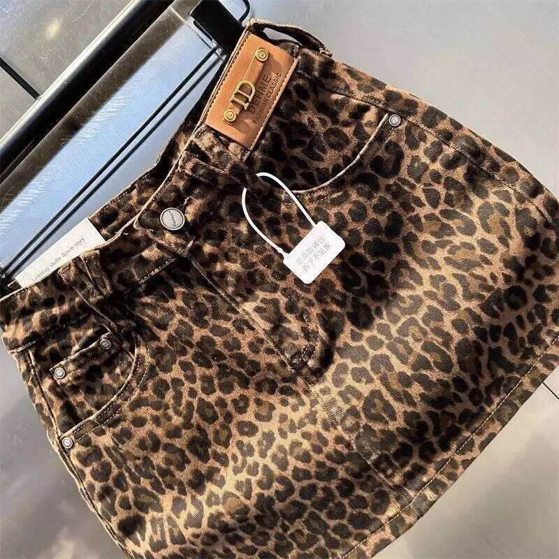 2025 Summer New American Fashion Women Elastic Coffee Leopard Print Denim Hip Hot Girl Patch Small Short Skirt Z260314