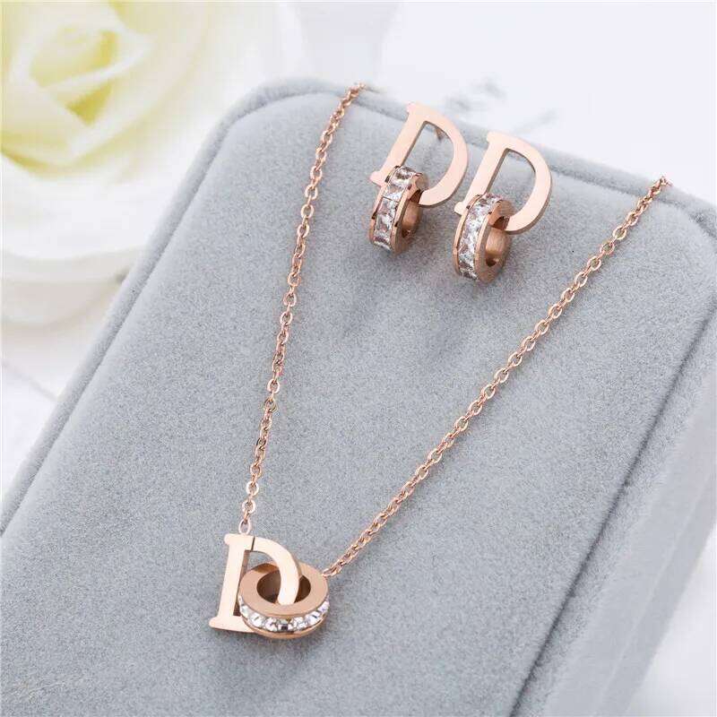 Personality Crystal Circle Stainless Steel Necklace Female Pendant Gold Color Letter D Choker Necklaces For Women Jewelry H260312