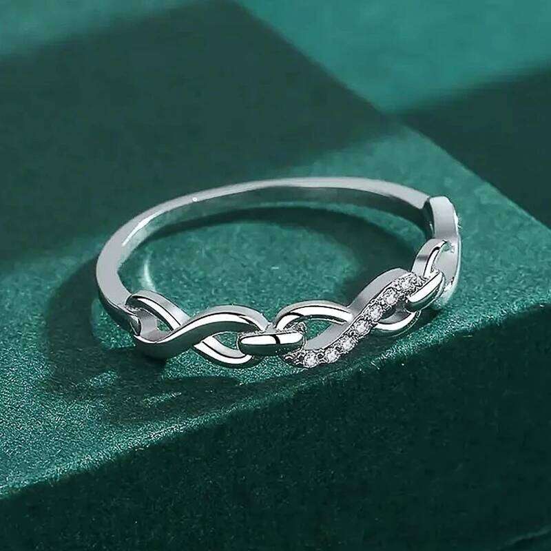 Huitan Elegant Infinity 8 Shaped Finger Ring for Women Wedding Band Accessories Silver Color Trendy Female Jewelry Gift H260312