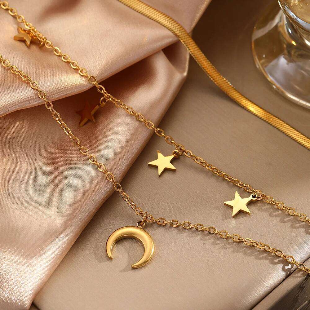 DOTIFI Stainless Steel Star And Moon Pendant Flat Snake Multi-Layer Layered Necklace Fashionable Unique Collarbone Chain H260312