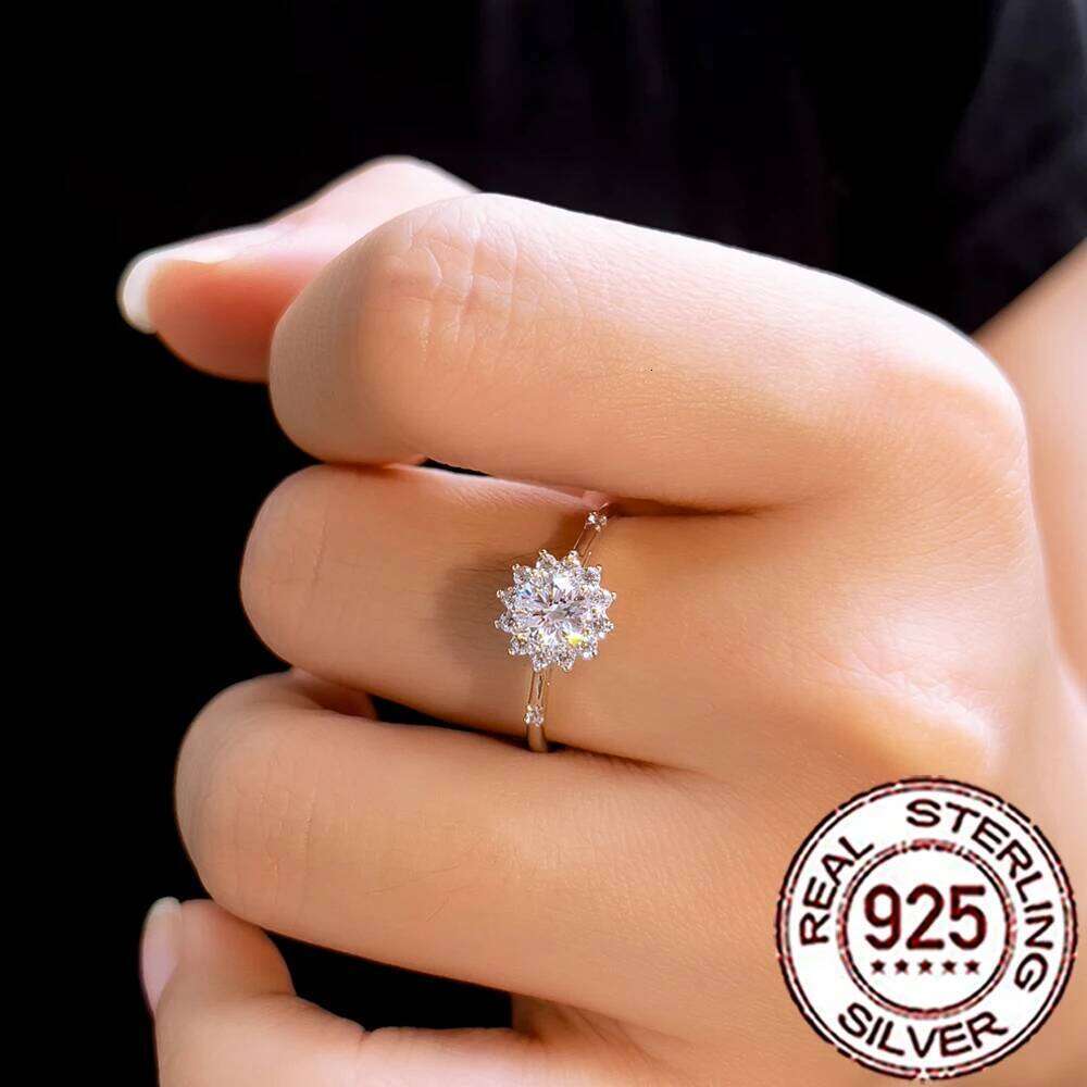 CWWZircons S925 Sterling Silver Romantic Cluster Flower Cubic Zircon Ring for Women Bridal Wedding Engagement Jewelry Gift SR063 H260312