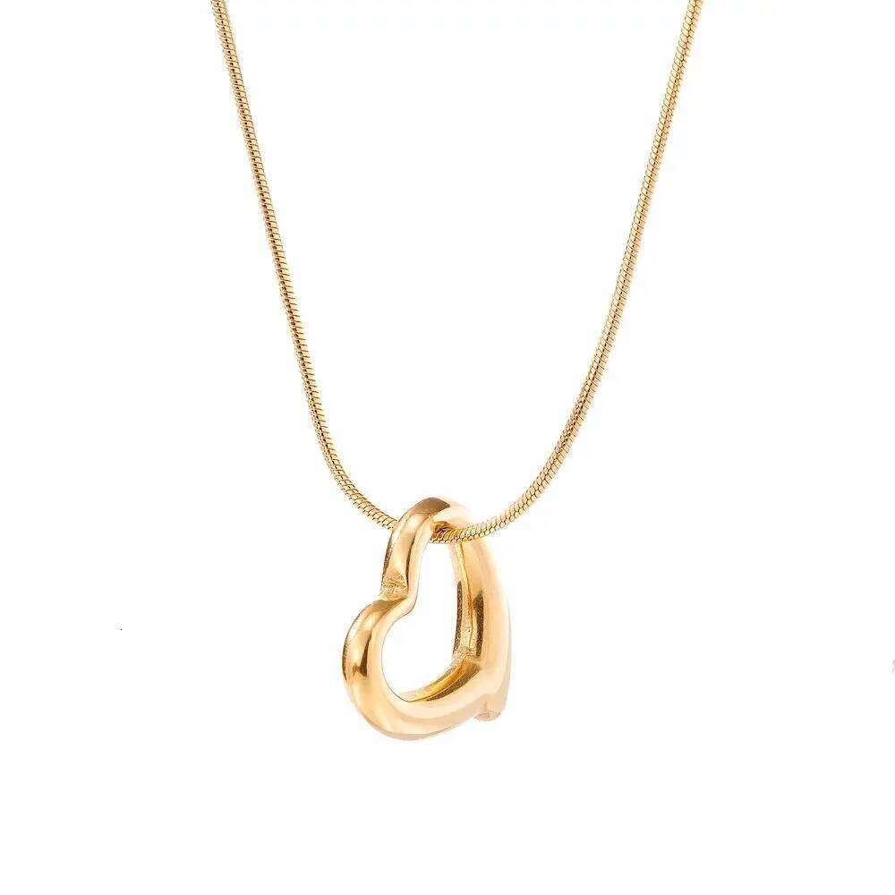 TOHM Simple Heart Shaped Hollow Pendant Necklace Stainless Steel Waterproof Women Collar Collarbone Chain Trendy Jewelry Party H260312