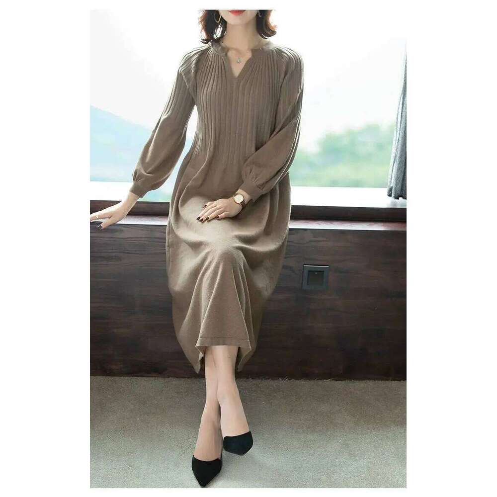 Fat Mm Large Size Light Mature Style V-neck Knitted Dress Women 300 Pounds Foreign Sweater Autumn Winter New Bottoming Dresses Z260314