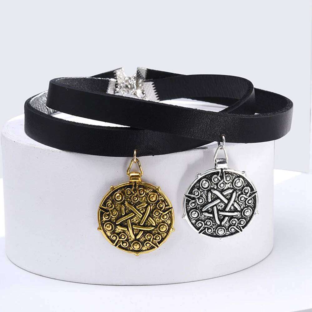 Catuni Witcher Round Medallion Leather Choker Necklace Hunt Game Gothic Retro Pendant Jewelry Gift For Man Woman Cosplay H260312