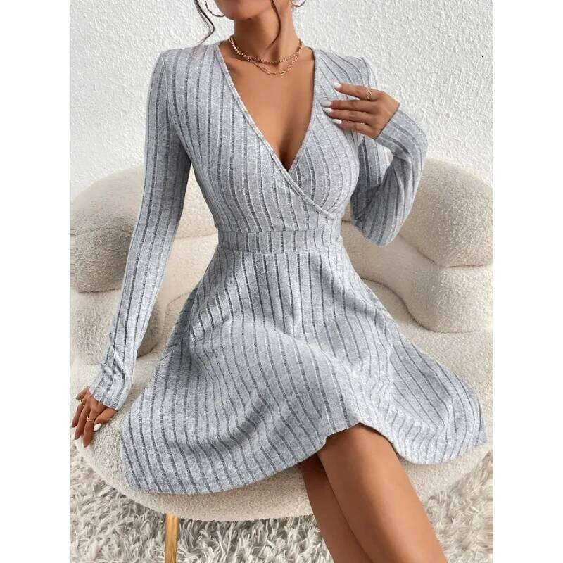 Autumn/Winter 2024 Women Knit Slim Sexy Bodycon V-Neck Long Sleeve Solid Casual Midi Sweater Dress Robe Femme t Z260314