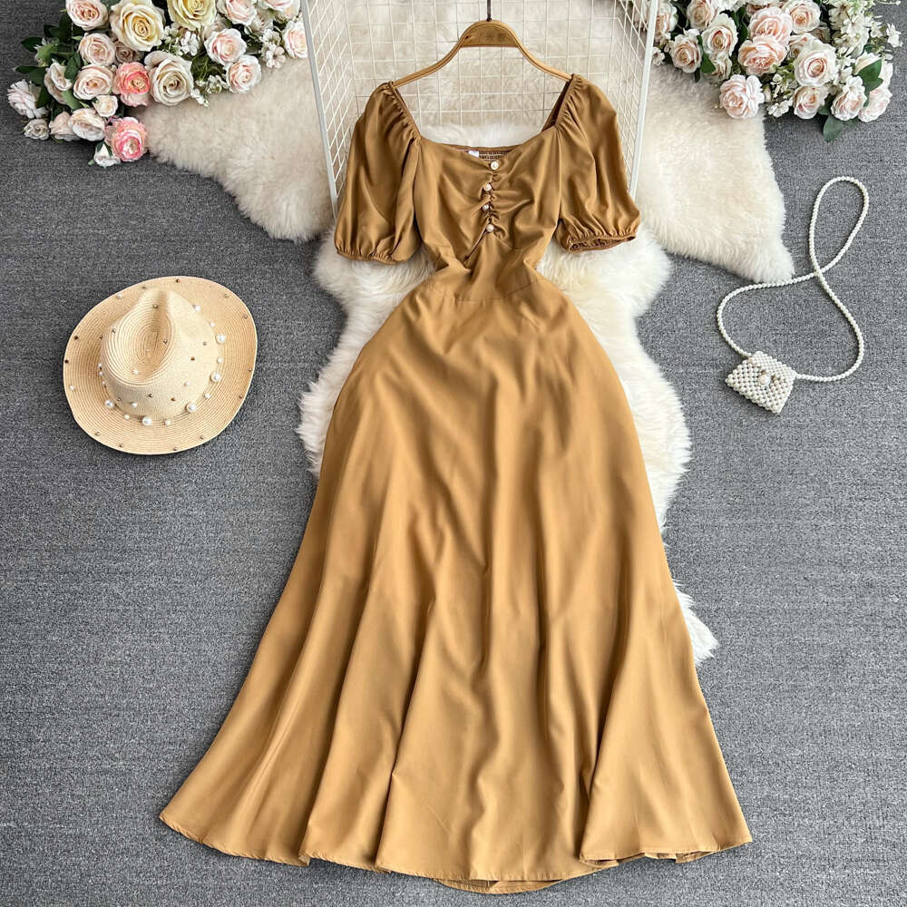 Designer c10 wine red engagement dress French high-end style long skirt fluffy short sleeved square neck waist slimming A-line skirt