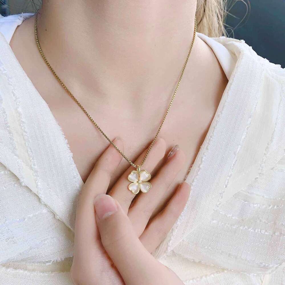 Heart-Shaped Lucky Cr Necklace For Women Rose Flower Pendant Clavicle Choker Stainless Steel Chain Fashion Jewelry H260312
