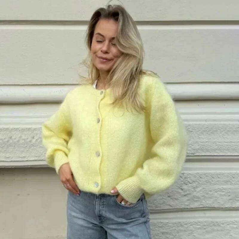 Tuularose Autumn Knitted Cardigan Fashion Solid Casual Button Knit Top Basic Office Lady Streetwear 2025 New Women Sweater Z260313