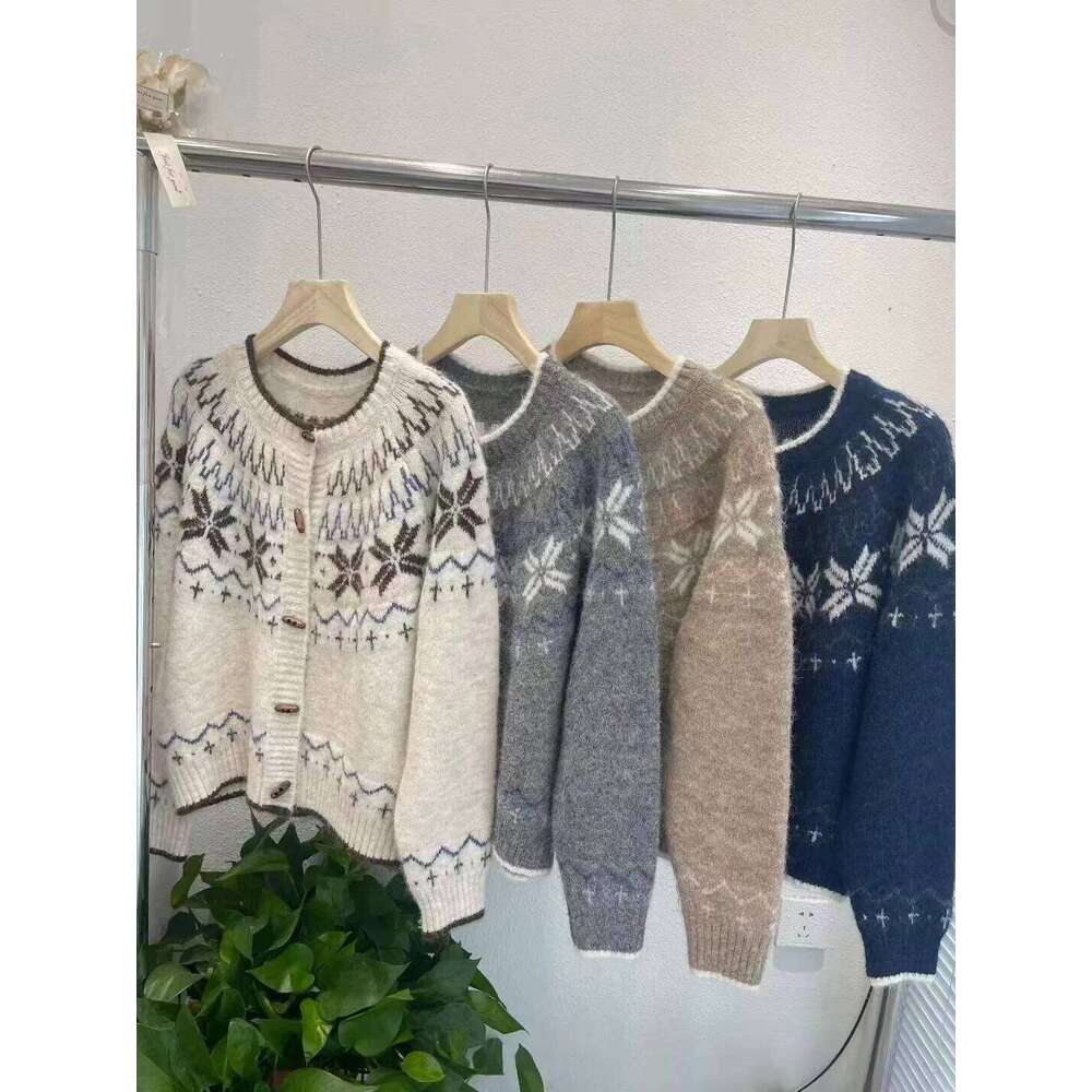 Autumn Winter Retro Jacquard Women Sweater Korean New Lazy Style Loose Long Sleeves Bull Horn Button Knitted Cardigan Z260314