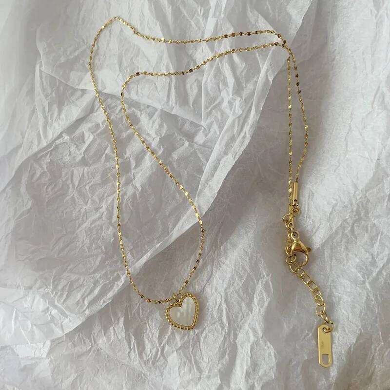 2024 Stainless Steel Gold colour OF Heart Pendant Romantic ly White Shell Necklace H260312